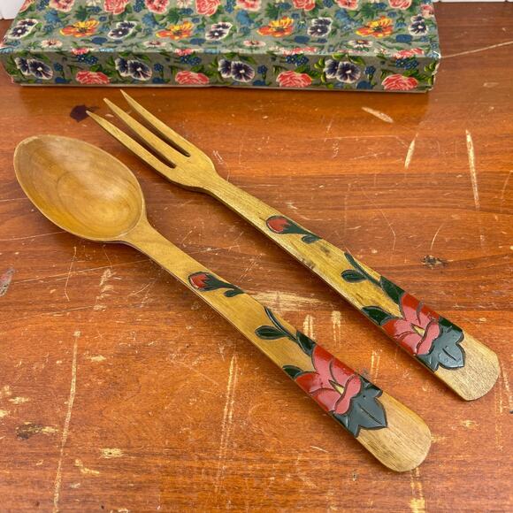 Vtg Hand Painted Wood Spoon and Fork Serving Set Hibiscus Flowers Made in Japan - Picture 2 of 10